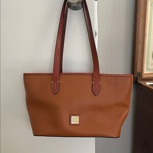 Dooney & Bourke purse